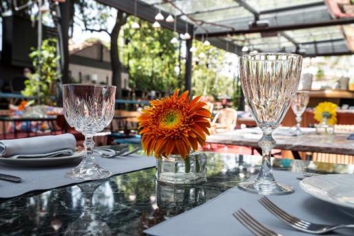 Artisanal: Ένα από τα πιο δημοφιλή μέρη στην Κηφισιά Artisanal: Ένα από τα πιο δημοφιλή μέρη στην Κηφισιά