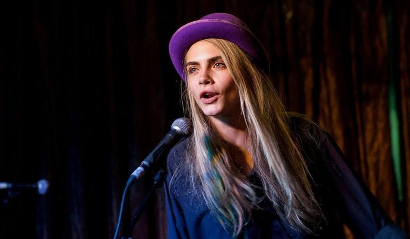 10 πανέμορφα μοντέλα που απέδειξαν πως… το’ χουν και με τη μουσική