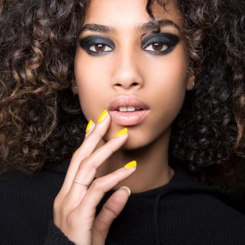 #manimonday: 9 χρώματα για το επόμενο μανικιούρ