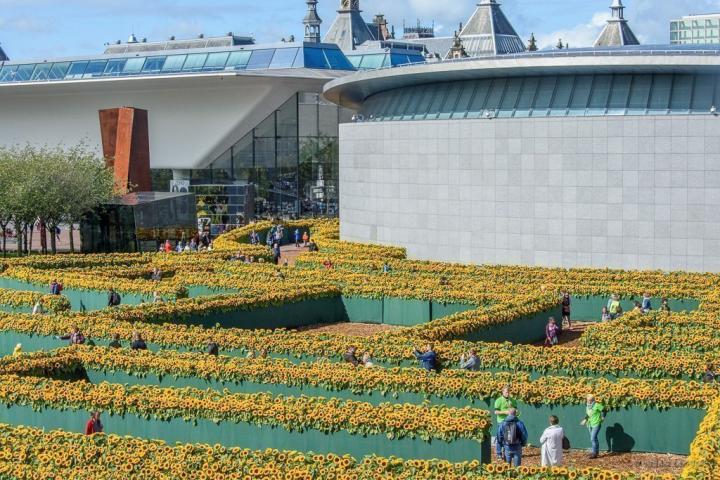 Υπάρχουν αρκετοί λόγοι για να επισκεφθούμε το Άμστερνταμ Υπάρχουν αρκετοί λόγοι για να επισκεφθούμε το Άμστερνταμ