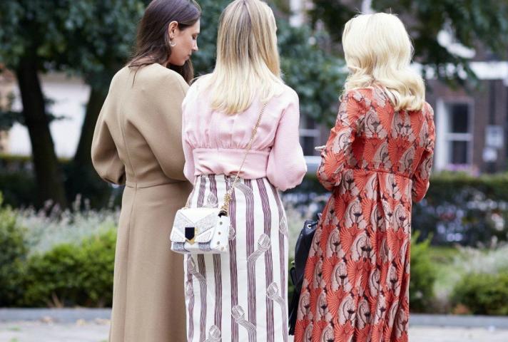 8 φθινοπωρινά outfits για εσένα που δεν θέλεις να αποχωριστείς τα καλοκαιρινά σου ρούχα 8 φθινοπωρινά outfits για εσένα που δεν θέλεις να αποχωριστείς τα καλοκαιρινά σου ρούχα