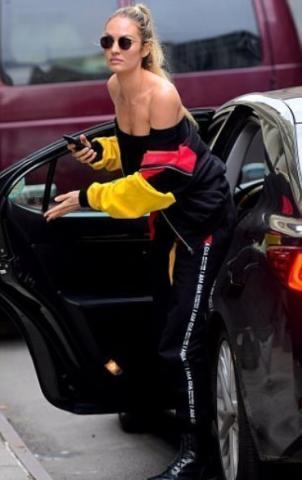Η Candice Swanepoel πήγε το sporty style σε άλλο επίπεδο Η Candice Swanepoel πήγε το sporty style σε άλλο επίπεδο