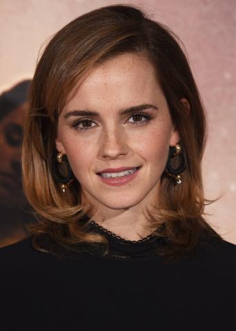 Celeb file: 15 φορές που ζηλέψαμε το beauty look της Emma Watson