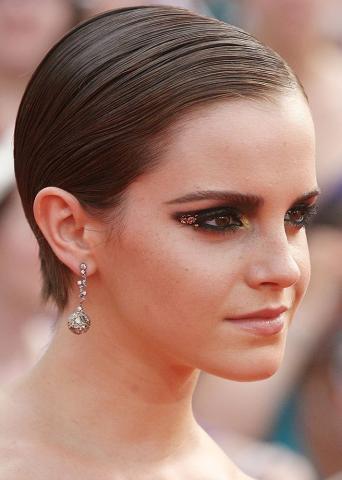 Celeb file: 15 φορές που ζηλέψαμε το beauty look της Emma Watson