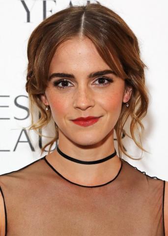 Celeb file: 15 φορές που ζηλέψαμε το beauty look της Emma Watson