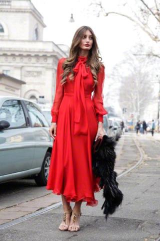 8 στιλιστικοί κανόνες που κάθε γυναίκα με πλούσιο μπούστο πρέπει να γνωρίζει