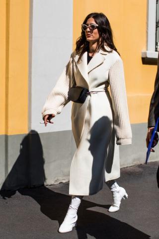 Belt Bags: Επέστρεψαν και υπόσχονται να σου δώσουν stylish εμφανίσεις Belt Bags: Επέστρεψαν και υπόσχονται να σου δώσουν stylish εμφανίσεις