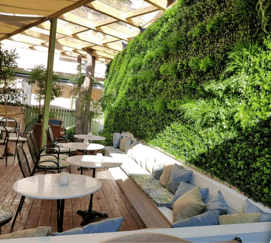 "Butterfly": Ψάχνοντας μία πεταλούδα στο Χαλάνδρι "Butterfly": Ψάχνοντας μία πεταλούδα στο Χαλάνδρι