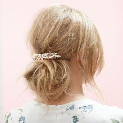Accessorized hair: Ιδέες για ένα simple & chic χτενίσματα Accessorized hair: Ιδέες για ένα simple & chic χτενίσματα
