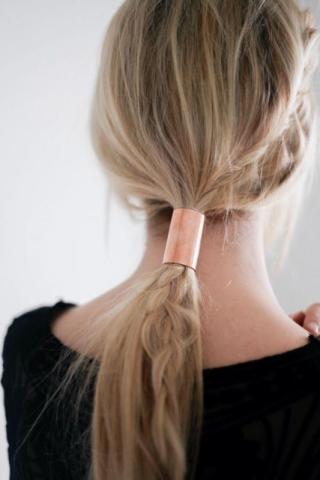 Accessorized hair: Ιδέες για ένα simple & chic χτενίσματα Accessorized hair: Ιδέες για ένα simple & chic χτενίσματα