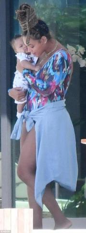 Beyoncé: Οι πρώτες φωτογραφίες από τα δίδυμα