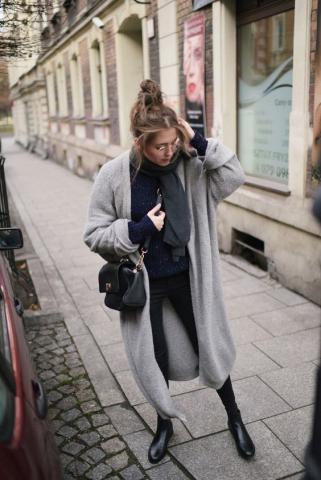 Η oversized ζακέτα σου αναβαθμίζεται και γίνεται κομμάτι-κλειδί για στιλάτες εμφανίσεις 