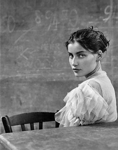 Όταν η Kate Barry  αποκάλυψε την οικεία πλευρά διάσημων γυναικών