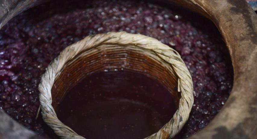 Στην Άλωνα ολοταχώς! Στην Άλωνα ολοταχώς!