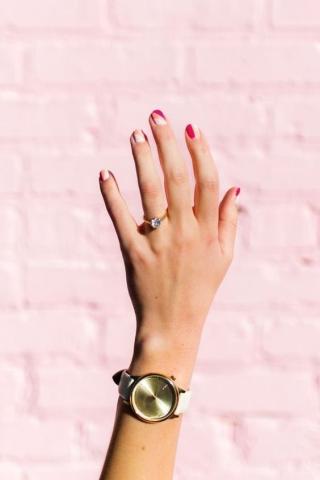 To color-blocking είναι τάση και στο μανικιούρ To color-blocking είναι τάση και στο μανικιούρ