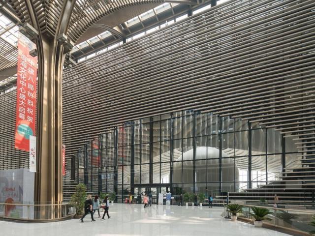 Η μεγαλύτερη βιβλιοθήκη στον κόσμο είναι κάτι παραπάνω από εντυπωσιακή Η μεγαλύτερη βιβλιοθήκη στον κόσμο είναι κάτι παραπάνω από εντυπωσιακή