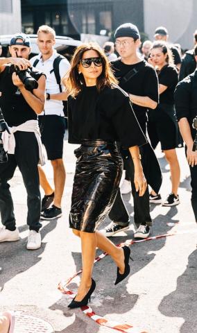 Styling tips για να φορέσεις σωστά τα vinyl ρούχα