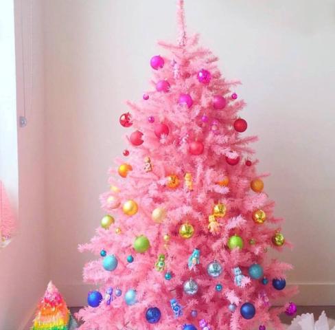 Το πιο δημοφιλές σπίτι του Instagram! Θα έμενες στο πιο πολύχρωμο διαμέρισμα του κόσμου;  Το πιο δημοφιλές σπίτι του Instagram! Θα έμενες στο πιο πολύχρωμο διαμέρισμα του κόσμου;