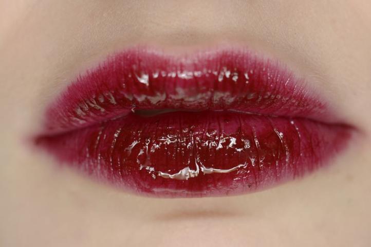 Party look: Τα lip trends που θα κάνουν τα χείλη σου ακαταμάχητα αυτές τις γιορτές Party look: Τα lip trends που θα κάνουν τα χείλη σου ακαταμάχητα αυτές τις γιορτές
