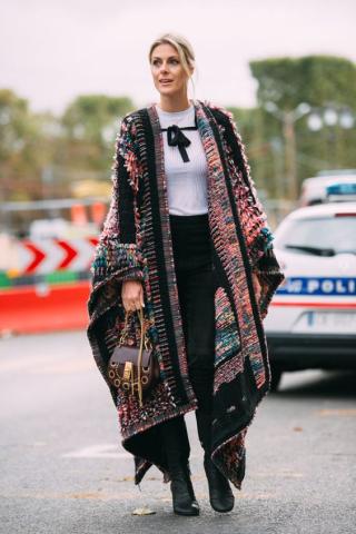 Ιδέες για να φορέσεις μια κάπα με τους πιο εντυπωσιακούς τρόπους Ιδέες για να φορέσεις μια κάπα με τους πιο εντυπωσιακούς τρόπους