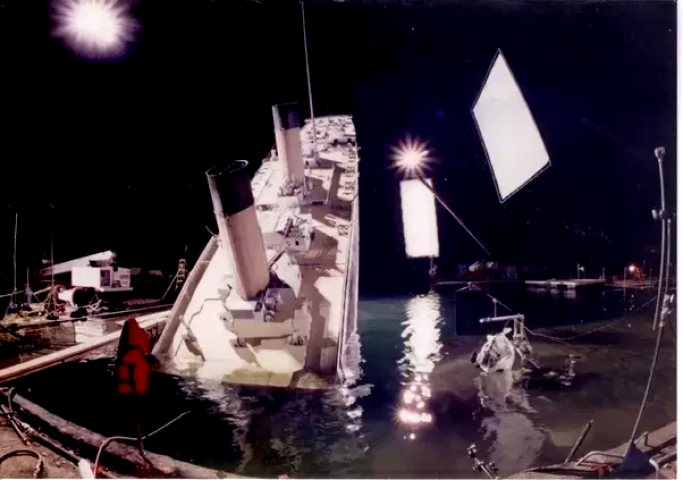 Τιτανικός: 15 φωτογραφίες – απομυθοποίηση της πιο ρομαντικής ταινίας του αιώνα