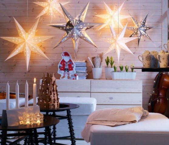 Πρωτότυπες ιδέες για να αξιοποιήσεις τα φωτάκια στη χριστουγεννιάτικη διακόσμηση Πρωτότυπες ιδέες για να αξιοποιήσεις τα φωτάκια στη χριστουγεννιάτικη διακόσμηση