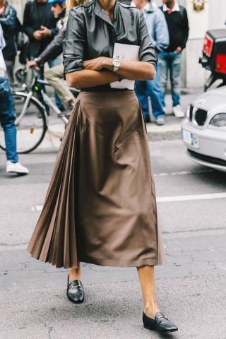 Τα flat παπούτσια που θα αντικαταστήσουν τα ψηλοτάκουνα αυτές τις γιορτές