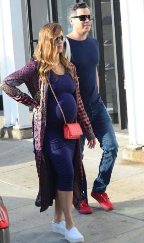 Να γιατί μας αρέσει πολύ το pregnant style της Jessica Alba