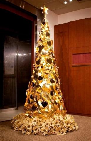  Τα 10 πιο παράξενα χριστουγεννιάτικα δέντρα που θα έβαζαν κι εσένα σε πειρασμό