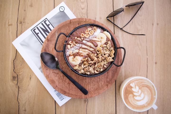 Στο Italus θα πιεις cappuccino σε μπισκοτένιο φλυτζανάκι και όχι μόνο! Στο Italus θα πιεις cappuccino σε μπισκοτένιο φλυτζανάκι και όχι μόνο!