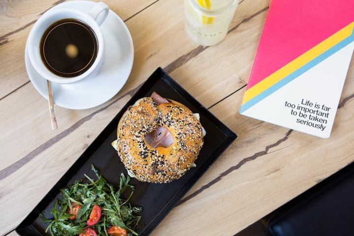 Στο Italus θα πιεις cappuccino σε μπισκοτένιο φλυτζανάκι και όχι μόνο! Στο Italus θα πιεις cappuccino σε μπισκοτένιο φλυτζανάκι και όχι μόνο!