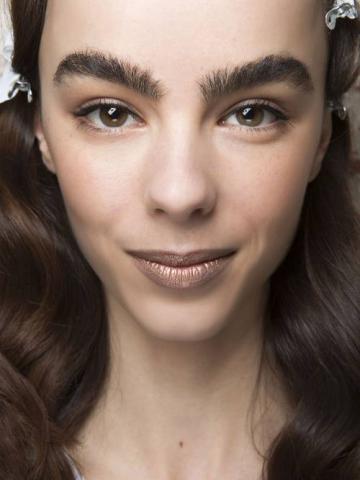 6 beauty looks που θες να δοκιμάσεις αυτά τα Χριστούγεννα