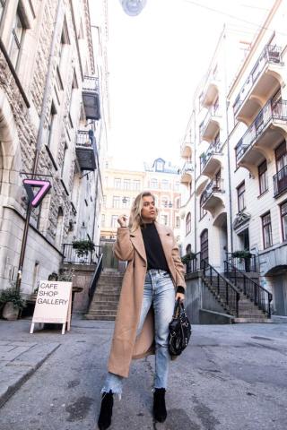 Αυτό είναι το χρώμα που θα σου δώσει τις πιο chic & classy εμφανίσεις