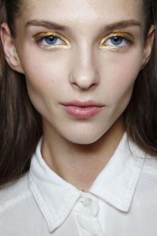 Αυτή είναι η πιο γιορτινή πινελιά που πρέπει να έχει το μακιγιάζ σου