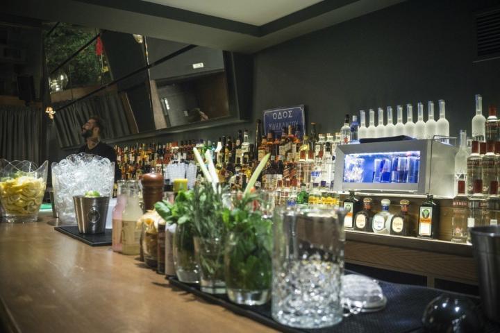 Το Rock n Roll στο Κολωνάκι επέστρεψε και αυτό αποτελεί είδηση για την Αθηναϊκή νύχτα! Το Rock n Roll στο Κολωνάκι επέστρεψε και αυτό αποτελεί είδηση για την Αθηναϊκή νύχτα!