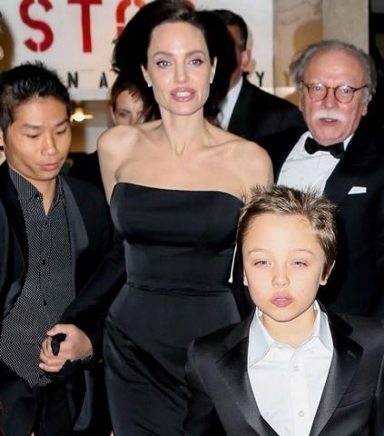 Η Angelina Jolie συνοδεύτηκε από τα παιδιά της σε επίσημη εκδήλωση του ΟΗΕ