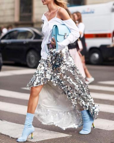 Βελούδο VS Παγιέτα: Τι να επιλέξεις για το Χριστουγεννιάτικο ρεβεγιόν Βελούδο VS Παγιέτα: Τι να επιλέξεις για το Χριστουγεννιάτικο ρεβεγιόν