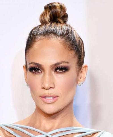 10 γιορτινά hairstyles της τελευταίας στιγμής 