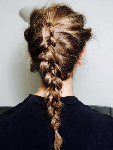 10 γιορτινά hairstyles της τελευταίας στιγμής 