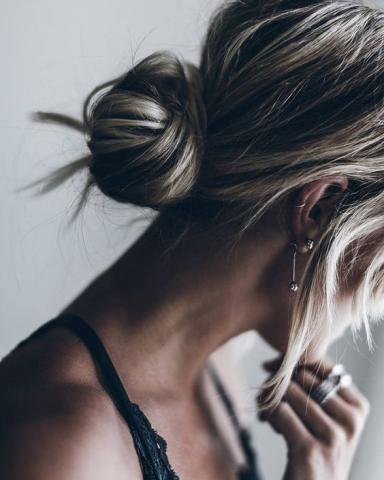 10 γιορτινά hairstyles της τελευταίας στιγμής 