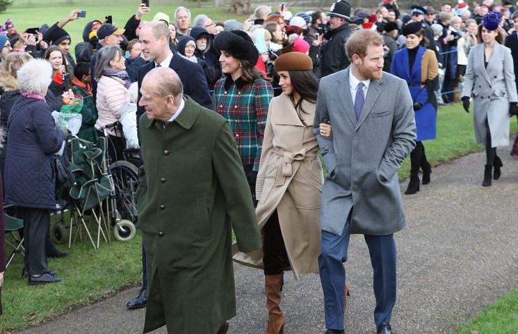 Όταν η Kate έδειξε τα κατατόπια στη Meghan Όταν η Kate έδειξε τα κατατόπια στη Meghan