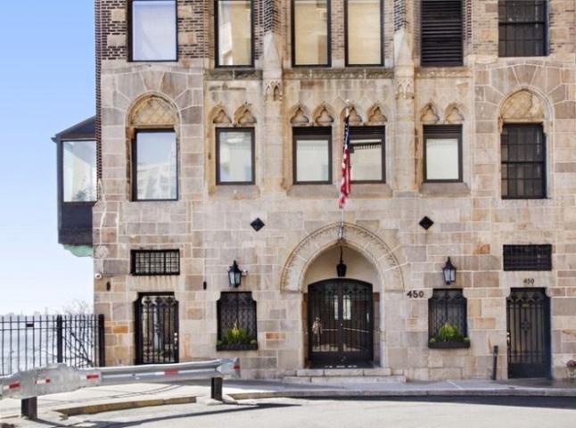 Greta Garbo: Πωλείται το σπίτι της όπως ήταν όσο ζούσε 