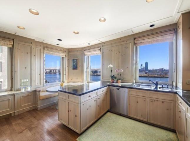 Greta Garbo: Πωλείται το σπίτι της όπως ήταν όσο ζούσε 