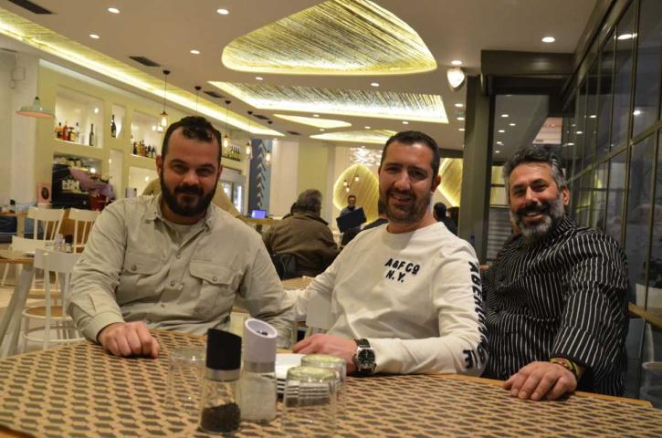 Στο "Αιόλου 68" θα βεις φανταστικό ψαρομεζέ