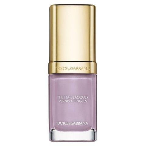 7 βερνίκια νυχιών στις αποχρώσεις του μωβ 7 βερνίκια νυχιών στις αποχρώσεις του μωβ