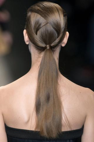 10 ponytails που μπορούν να σταθούν και για νυφικό χτένισμα 10 ponytails που μπορούν να σταθούν και για νυφικό χτένισμα