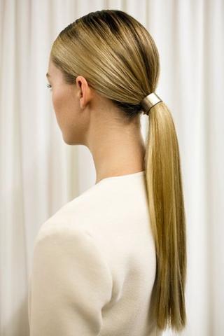 10 ponytails που μπορούν να σταθούν και για νυφικό χτένισμα 10 ponytails που μπορούν να σταθούν και για νυφικό χτένισμα