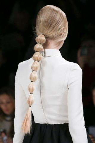 10 ponytails που μπορούν να σταθούν και για νυφικό χτένισμα 10 ponytails που μπορούν να σταθούν και για νυφικό χτένισμα
