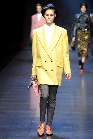 Η επιρροή του David Bowie στη μόδα είναι ένα αστρικό ταξίδι