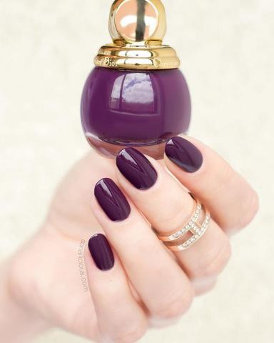 9 αποχρώσεις που θα κάνουν το χειμωνιάτικο μανικιούρ σου πιο ‘’cozy’’ 9 αποχρώσεις που θα κάνουν το χειμωνιάτικο μανικιούρ σου πιο ‘’cozy’’